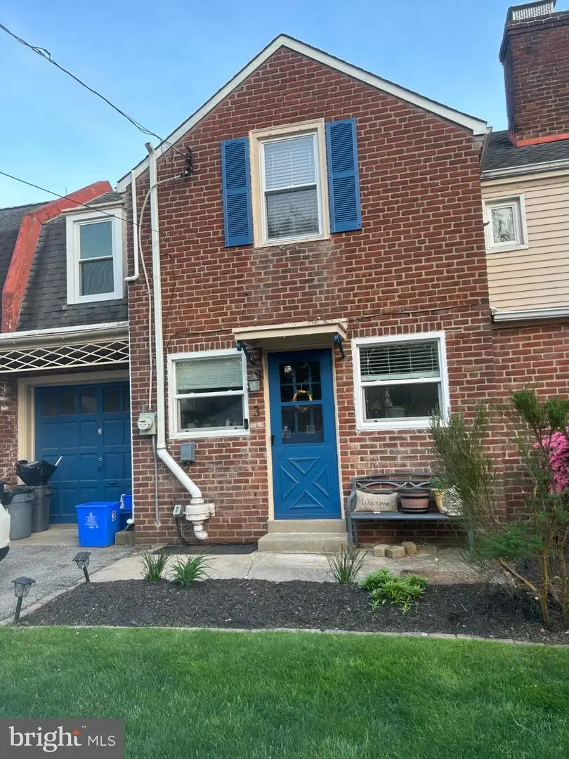 3 Lothian Pl, Philadelphia, PA 19128 - #2