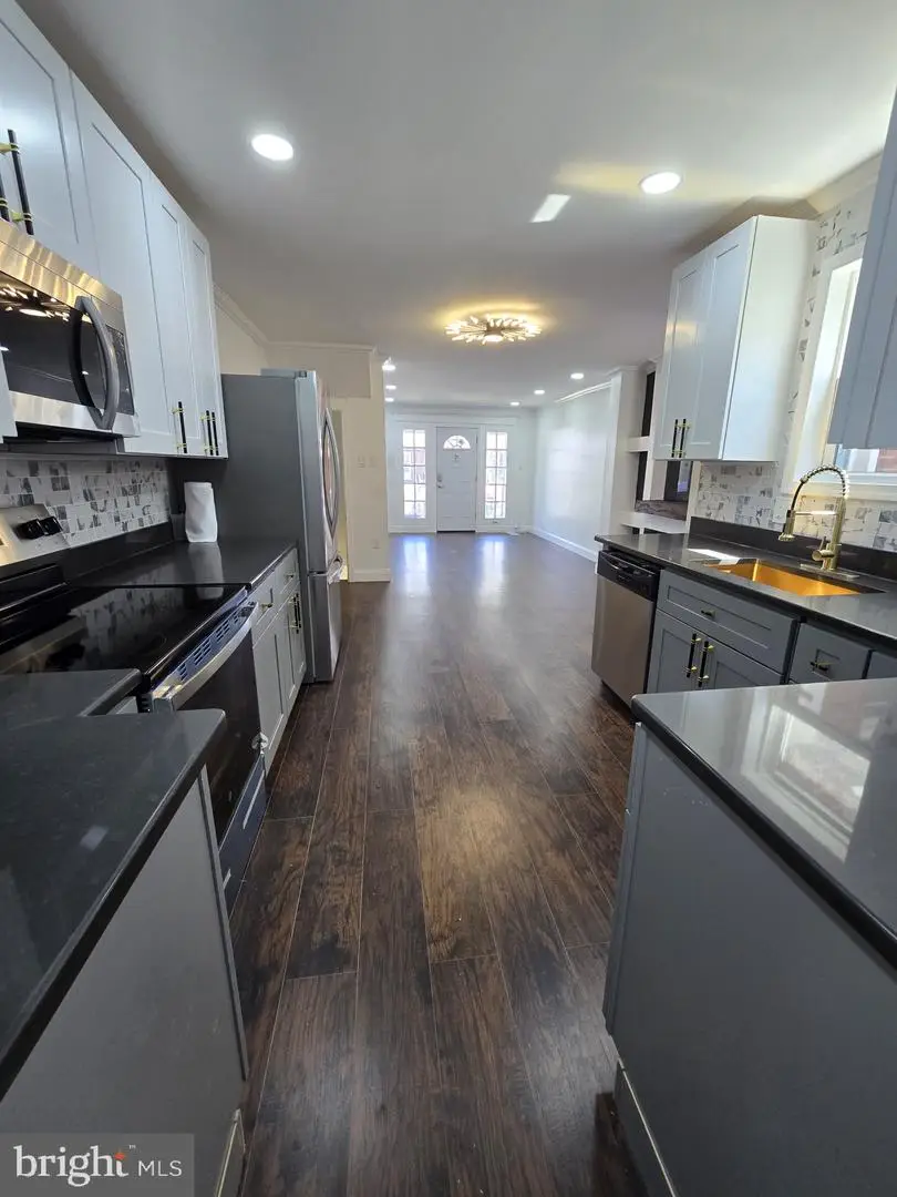 6824 Rodney St, Philadelphia, PA 19138 - #3
