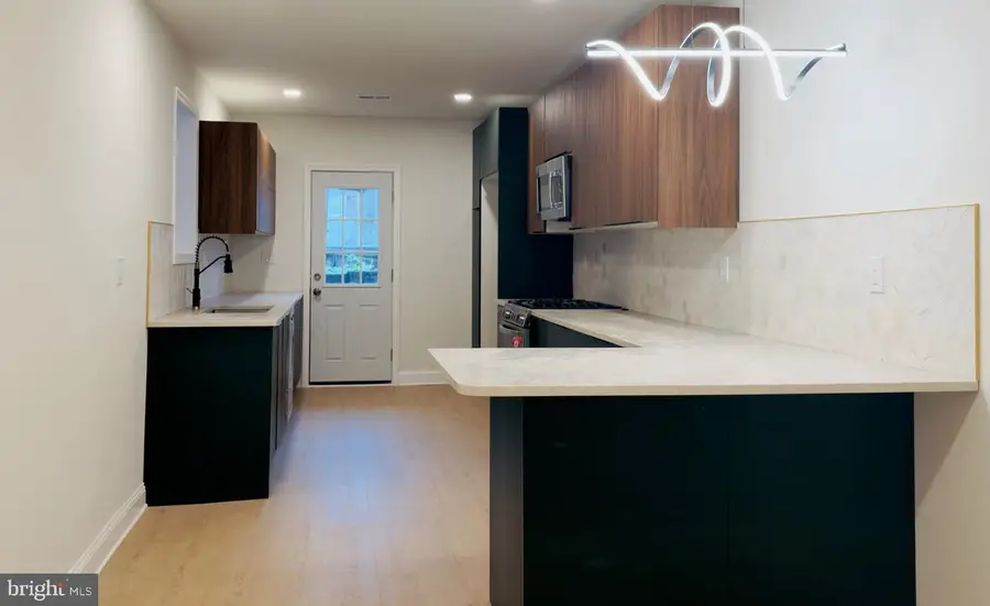 2546 S 9th St, Philadelphia, PA 19148 - #3