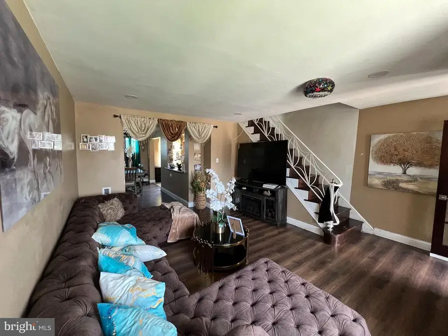 2021 Knorr St, Philadelphia, PA 19149 - #3