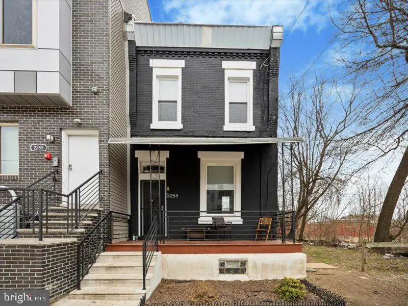 2253 Delhi St, Philadelphia, PA 19133 - #1
