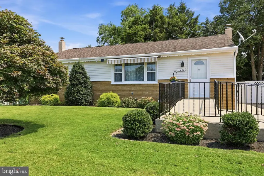 1913 Sanford St, Philadelphia, PA 19116 - #2