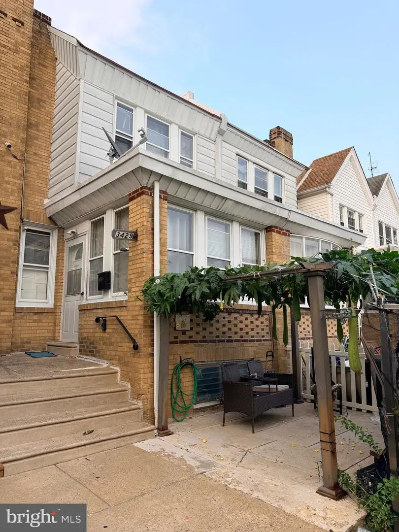 3429-00 Saint Vincent St, Philadelphia, PA 19149 - #1