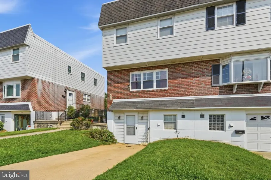 9749 Evans St, Philadelphia, PA 19115 - #2