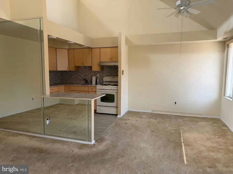 9525-00 James St #2b, Philadelphia, PA 19114 - #3