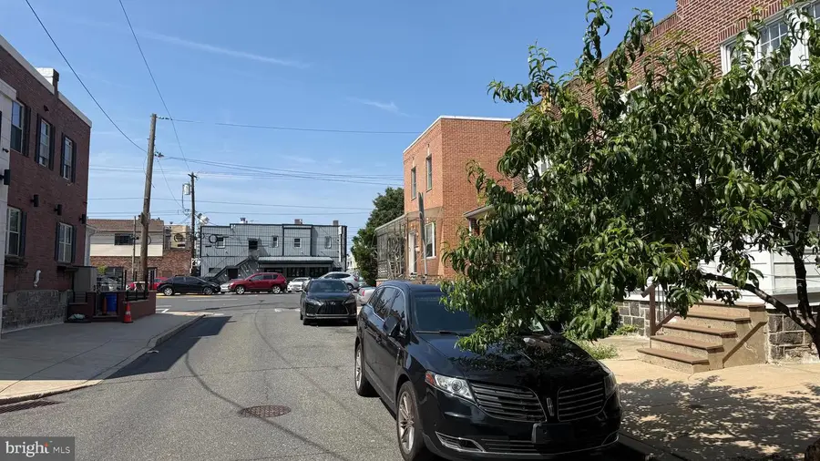 2711 S Alder St, Philadelphia, PA 19148 - #2
