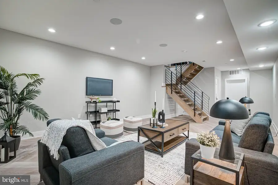 2616 S 18th St #10, Philadelphia, PA 19145 - #3