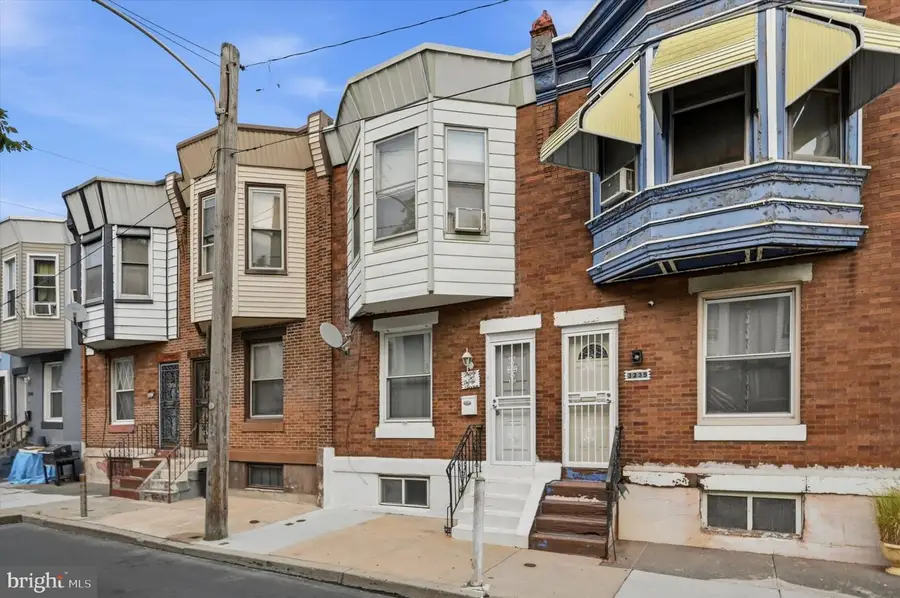 3237 N Bambrey St, Philadelphia, PA 19129 - #2