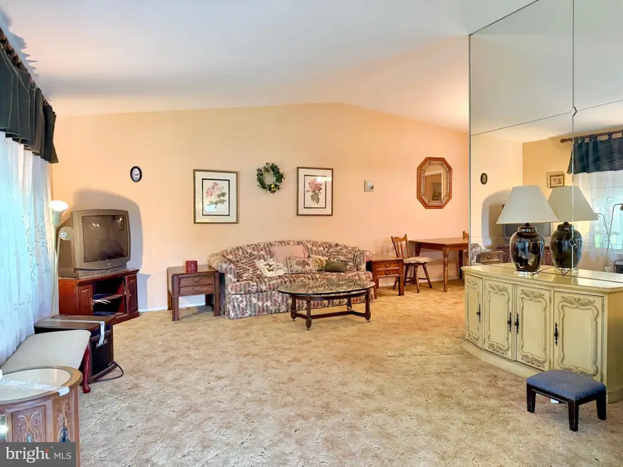2529 Winchester Ave, Philadelphia, PA 19152 - #2