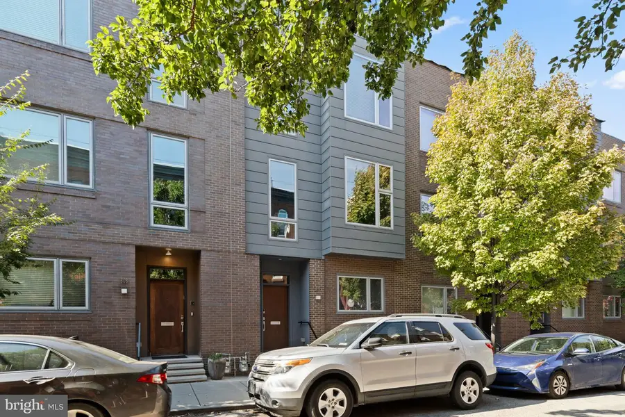 810 N 24th St, Philadelphia, PA 19130 - #2