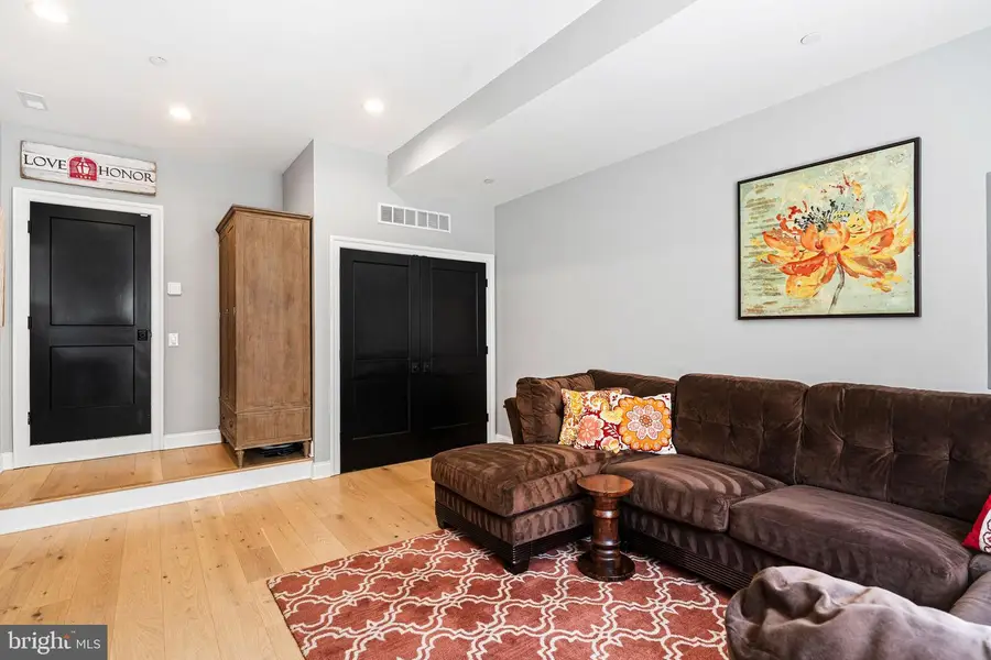 326 Wright St, Philadelphia, PA 19128 - #3