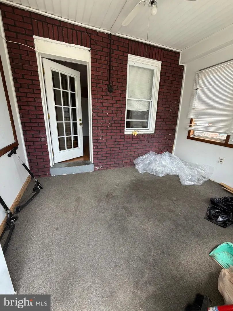 6550 Hegerman St, Philadelphia, PA 19135 - #2