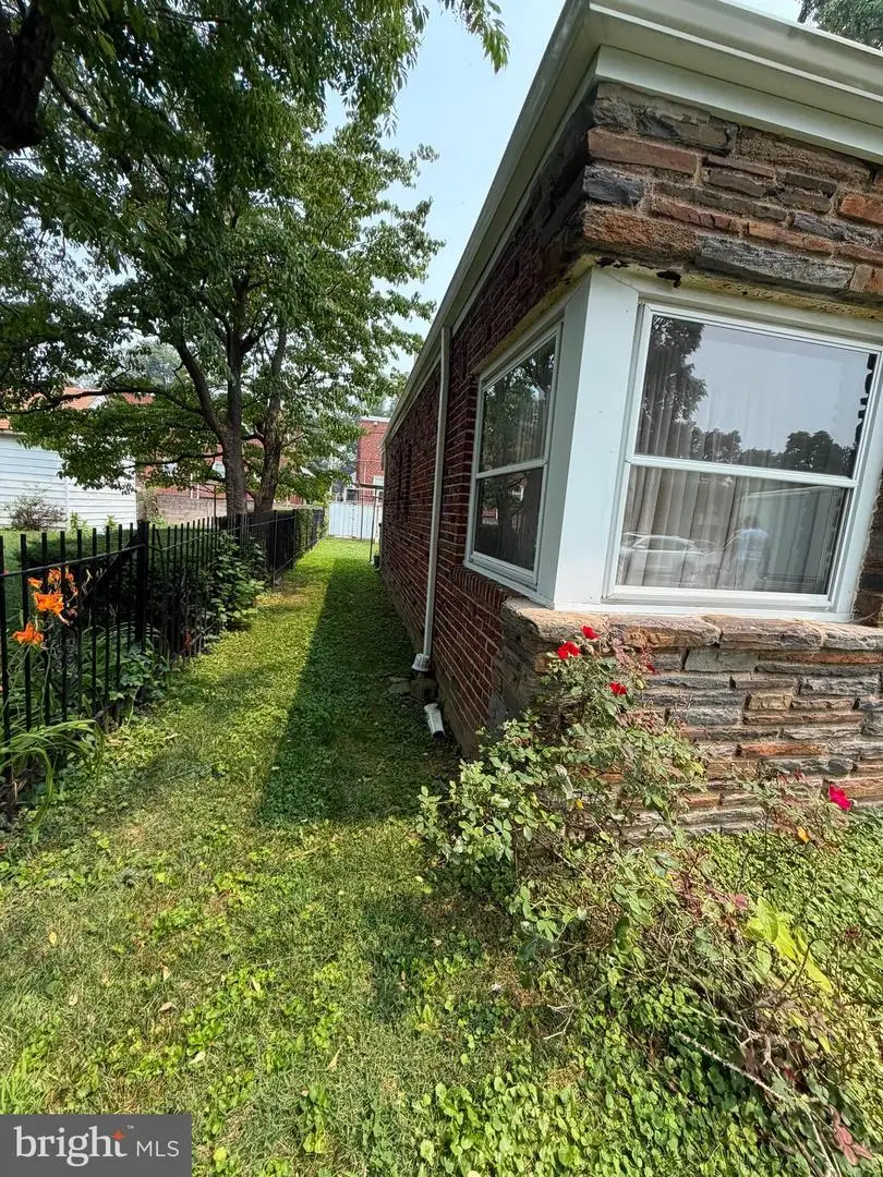 8109 Gilbert St, Philadelphia, PA 19150 - #3