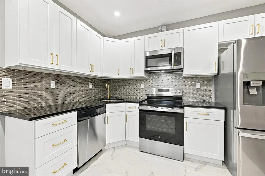 5419 Delancey St, Philadelphia, PA 19143 - #3