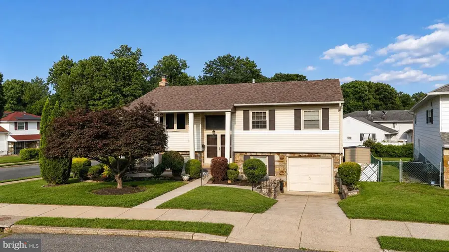 9745 Portis Rd, Philadelphia, PA 19115 - #2