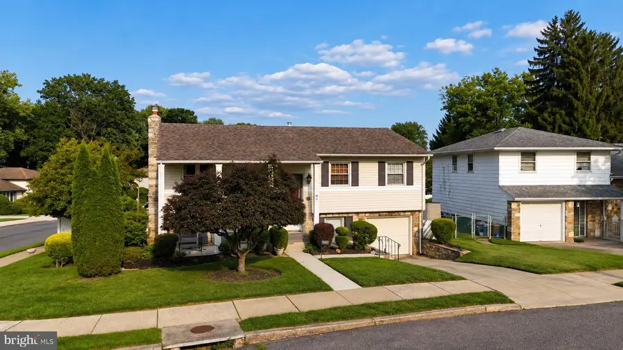 9745 Portis Rd, Philadelphia, PA 19115 - #3