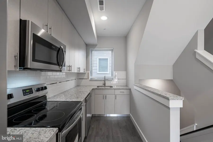 531 W Berks St, Philadelphia, PA 19122 - #3