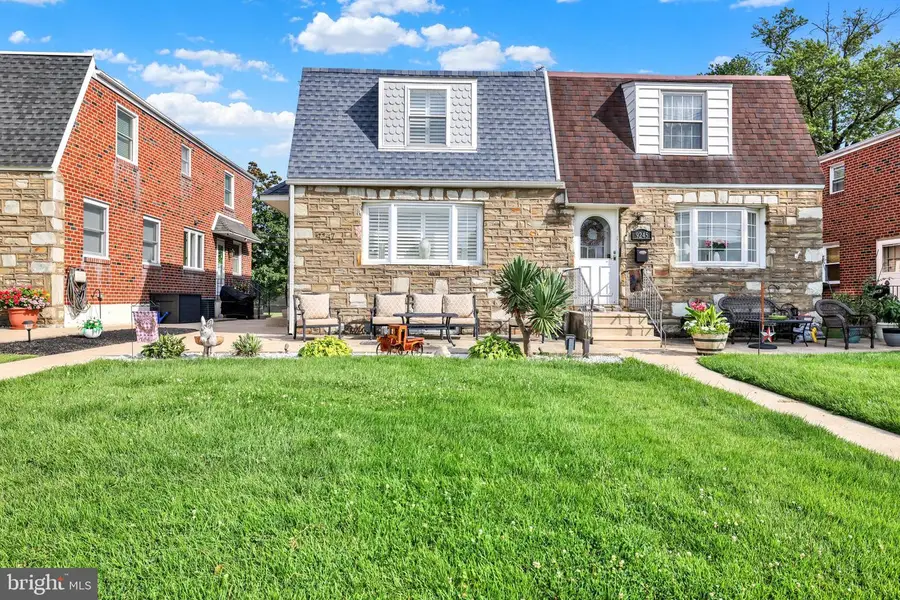 9247 Outlook Ave, Philadelphia, PA 19114 - #2
