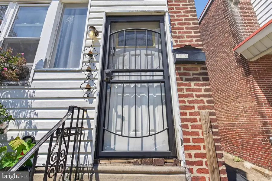 6134 Algard St, Philadelphia, PA 19135 - #2