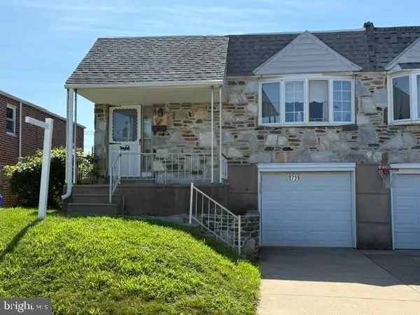 9739 Chapelcroft St, PHILADELPHIA, PA 19115