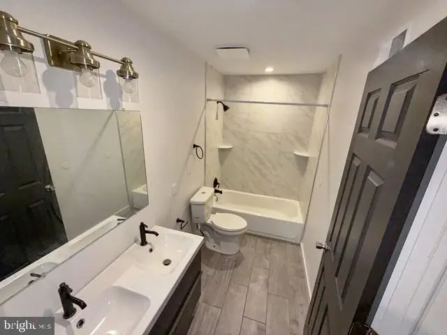 606 N 43rd St, Philadelphia, PA 19104 - #3