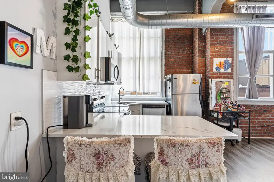1010-00 Arch St #513, Philadelphia, PA 19107 - #3