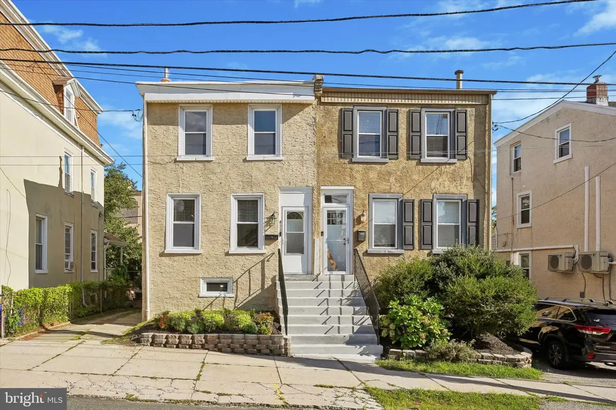 411 Leverington Ave, Philadelphia, PA 19128 - #1
