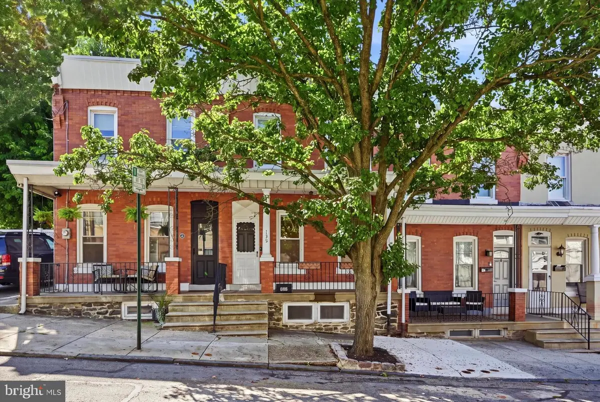 135 Hermit St, Philadelphia, PA 19127 - #1