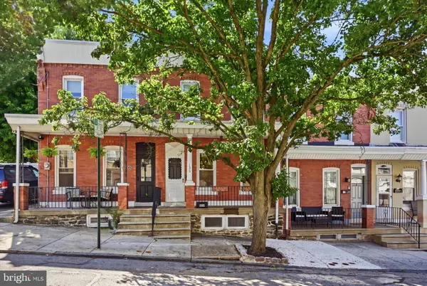 135 Hermit St, PHILADELPHIA, PA 19127