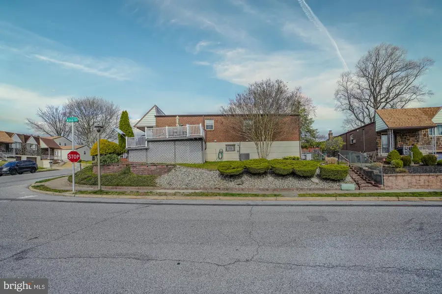 1231 Hemlock Dr, Philadelphia, PA 19116 - #3