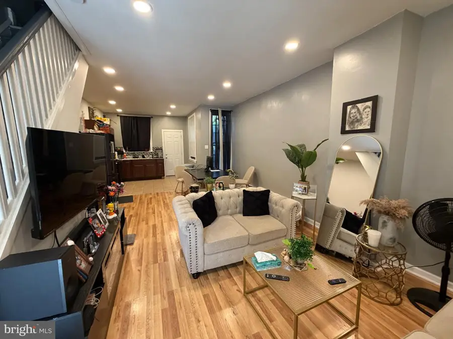 1942 N Myrtlewood St, Philadelphia, PA 19121 - #3