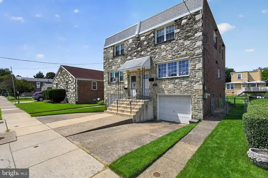 9226 Cottage St, Philadelphia, PA 19114 - #2
