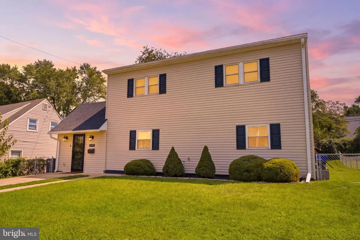 9337 Andover Rd, Philadelphia, PA 19114 - #1