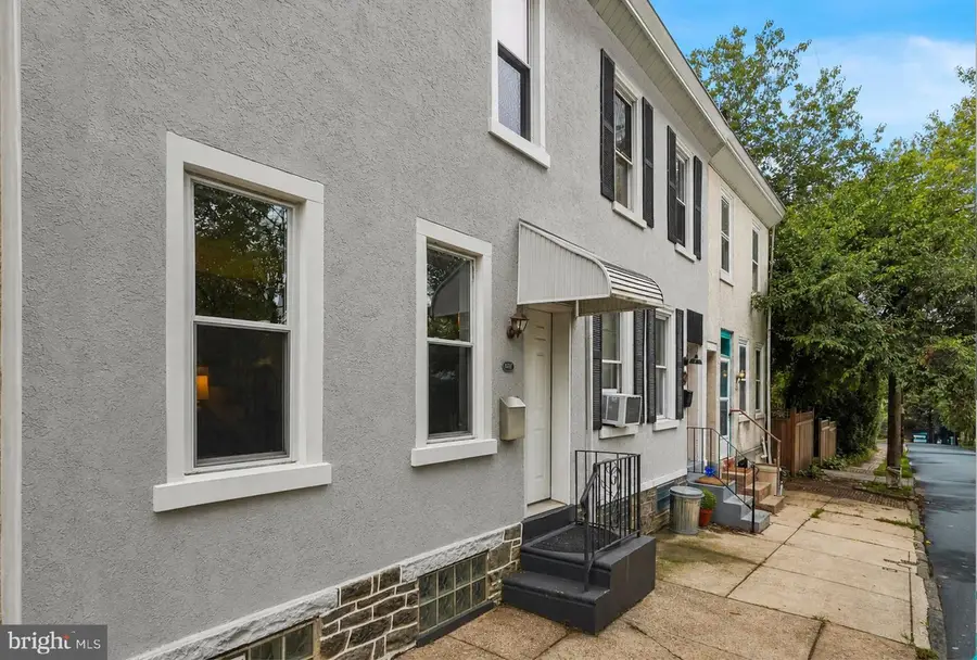 4380 Dexter St, Philadelphia, PA 19128 - #2