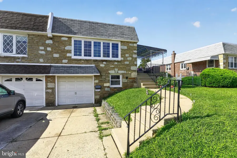 9952 Woodfern Rd, Philadelphia, PA 19115 - #2