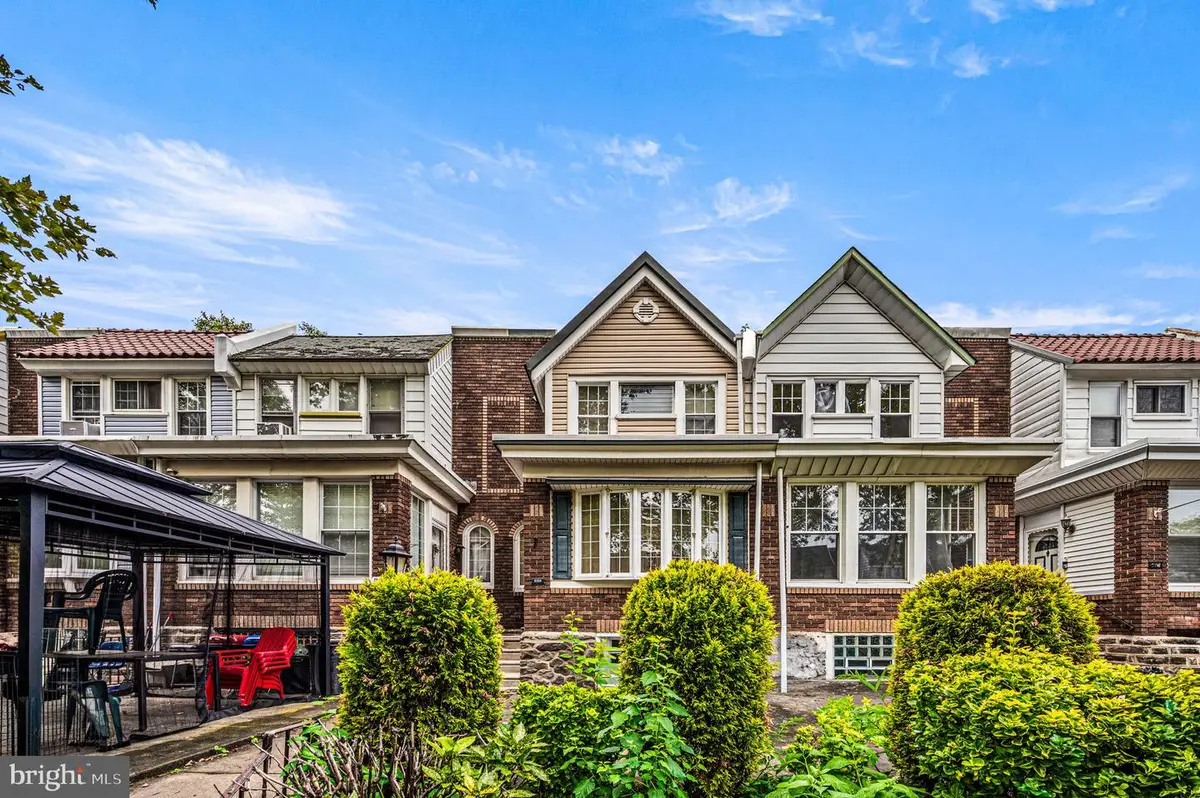 5334 Sylvester St, Philadelphia, PA 19124 - #1