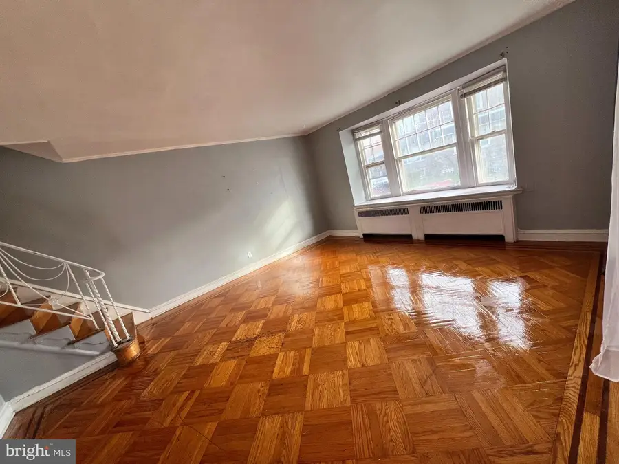 1225-00 Mc Kinley St, Philadelphia, PA 19111 - #2
