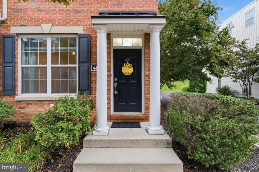 4427 Driftwood Dr #105, Philadelphia, PA 19129 - #3