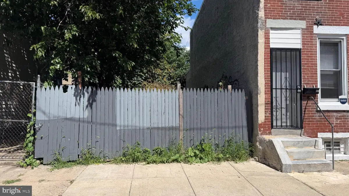 431 E Auburn St, Philadelphia, PA 19134 - #1