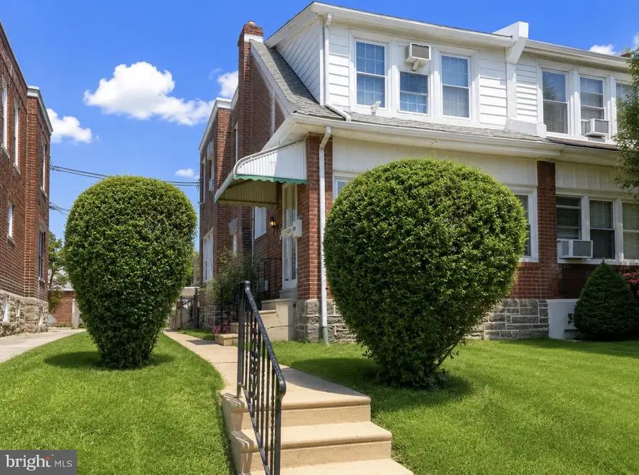 1923 Hartel Ave, Philadelphia, PA 19111 - #2
