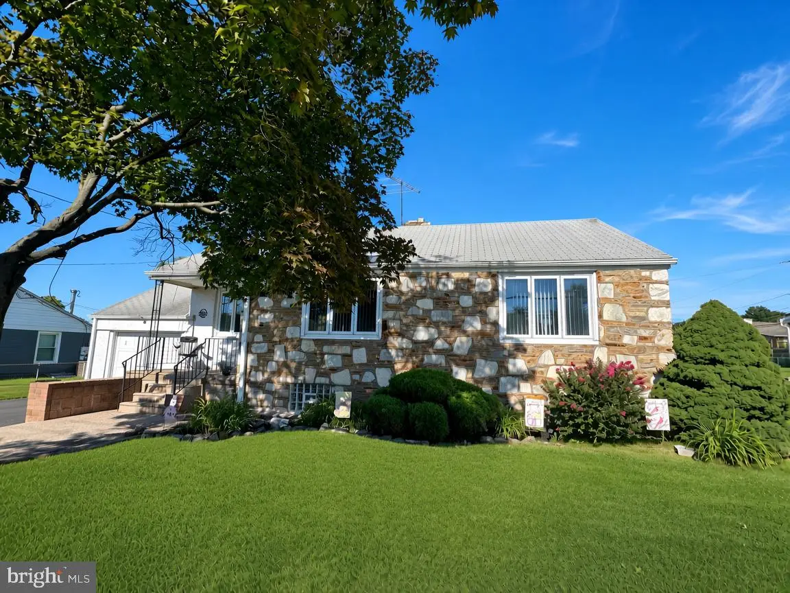 1111 Welsh Rd, Philadelphia, PA 19115 - #1