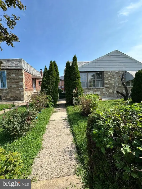 2025 Napfle Ave, PHILADELPHIA, PA 19152