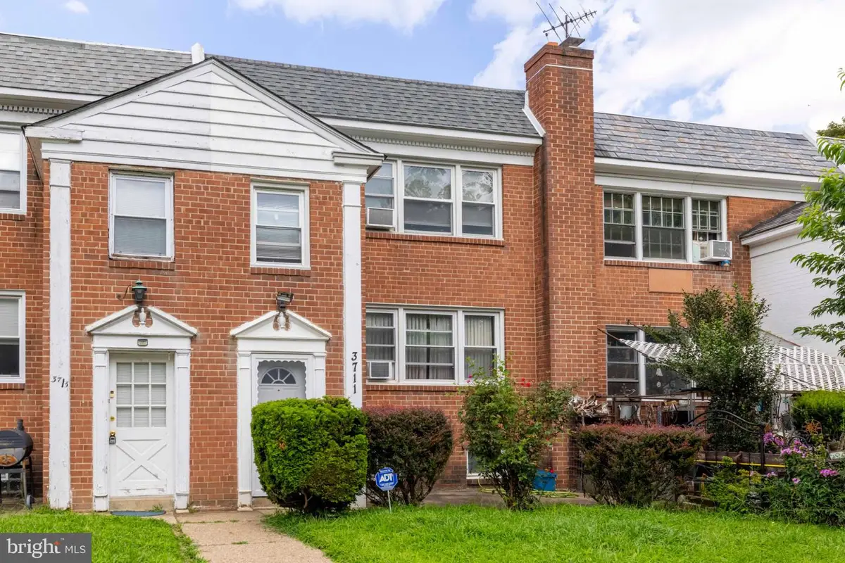 3711 Mimi Circle Cir, Philadelphia, PA 19131 - #1