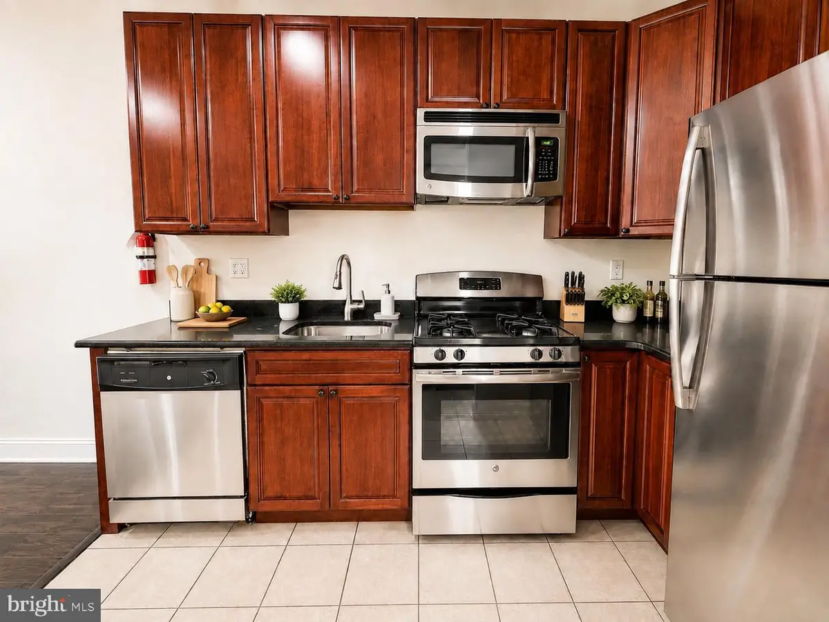2007 N 16th St, Philadelphia, PA 19121 - #1