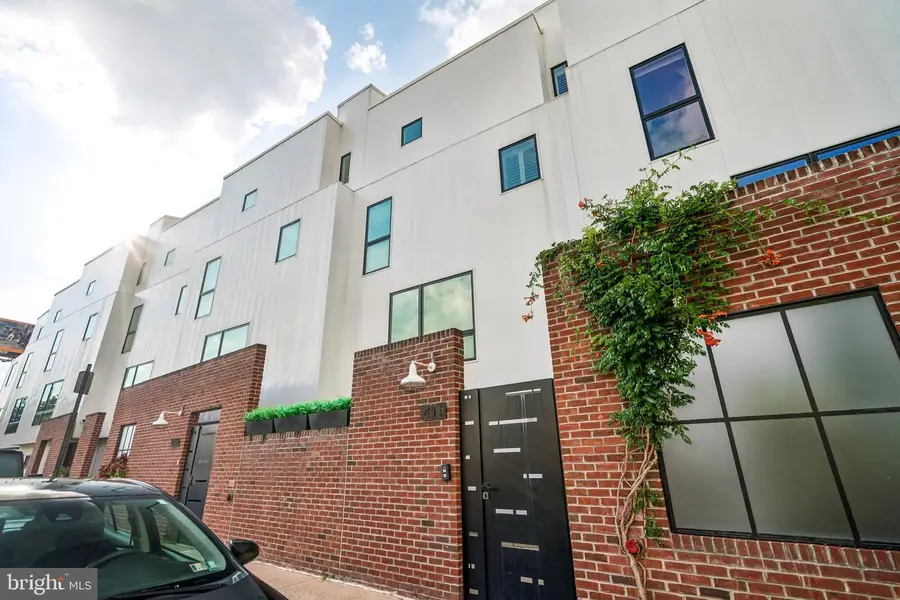 411 Salmon St, Philadelphia, PA 19125 - #2