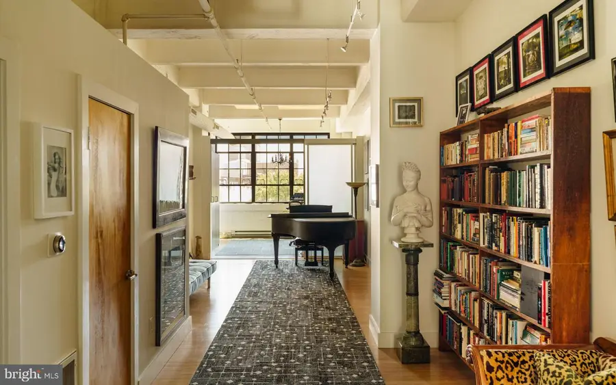 20-22 N 3rd St #401, Philadelphia, PA 19106 - #2