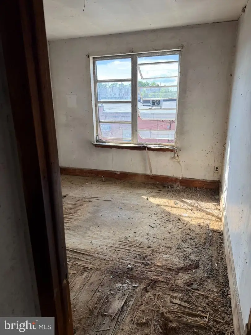 6943 Theodore St, Philadelphia, PA 19142 - #2
