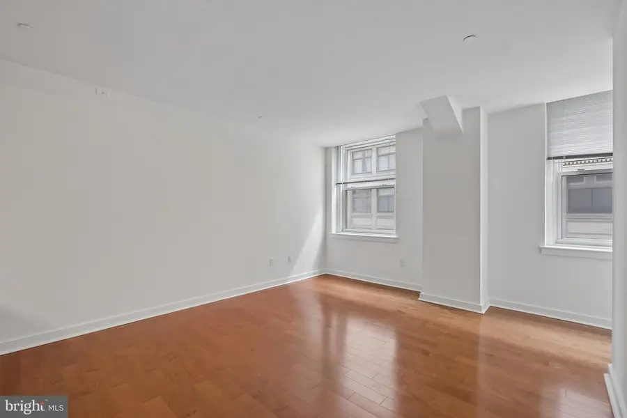 111 S 15th St #1512, Philadelphia, PA 19102 - #3