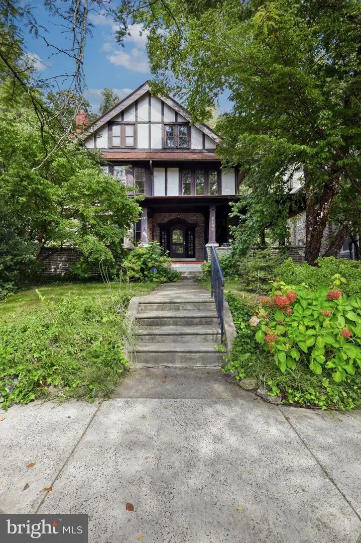 6607 Lincoln Dr, Philadelphia, PA 19119 - #1