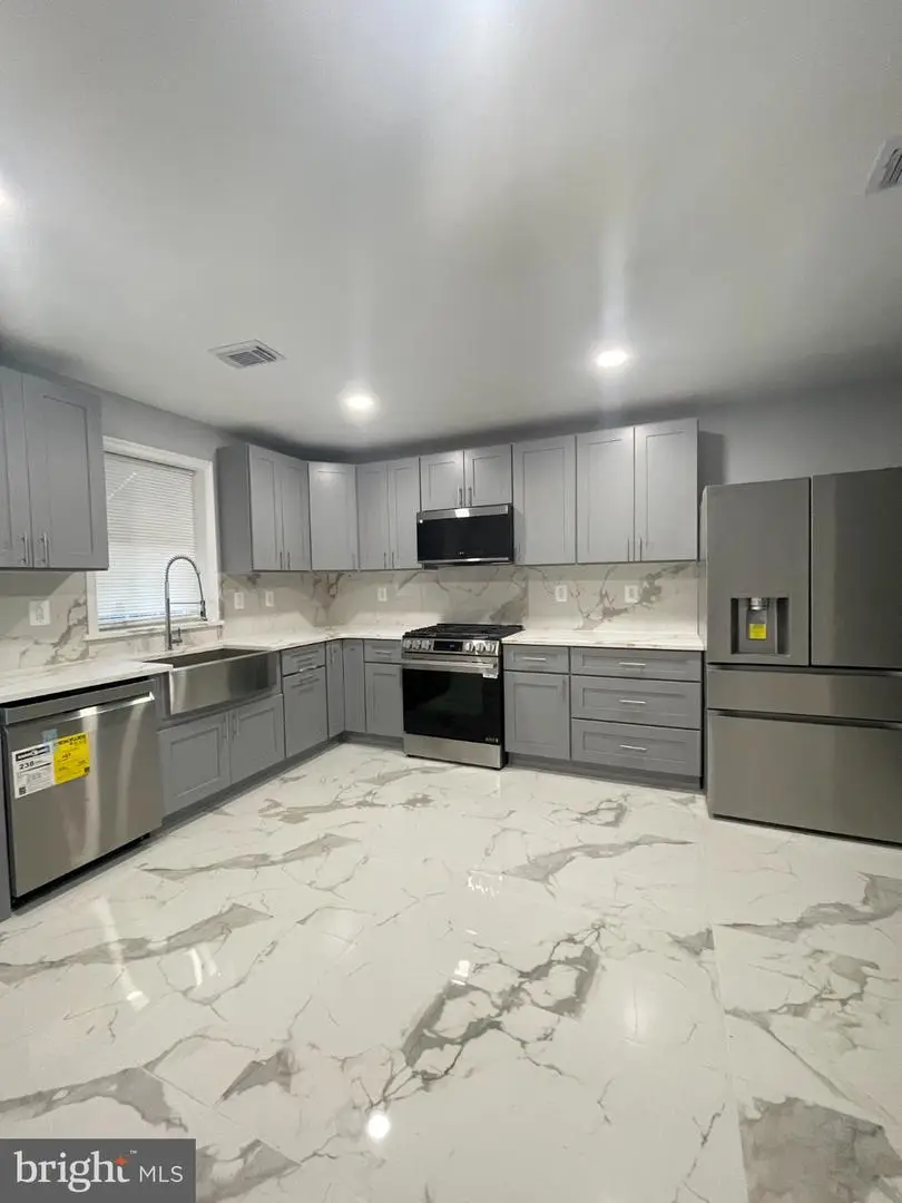 2603 Shields St, Philadelphia, PA 19142 - #3